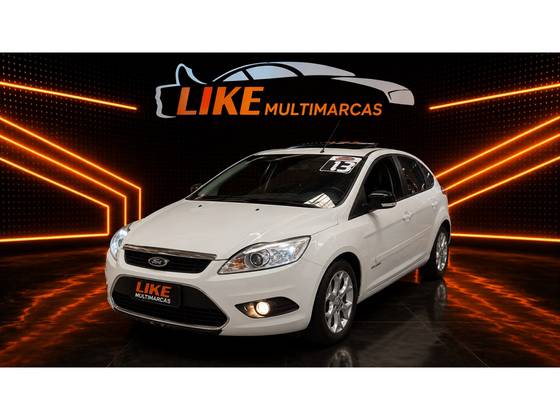 FORD FOCUS 2.0 TITANIUM HATCH 16V FLEX 4P AUTOMÁTICO FORD FOCUS 2.0 TITANIUM HATCH 16V FLEX 4P AUTOMÁTICO